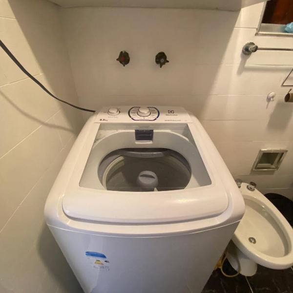 Quarto Charmoso em residência familiar a 1 quadra da praia - Foto 3