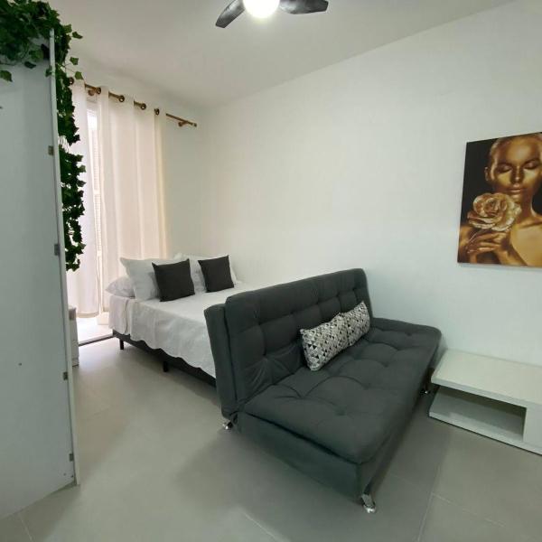 Studio no Edifício Everest lindíssimo a somente 200 mts praia excelente localização