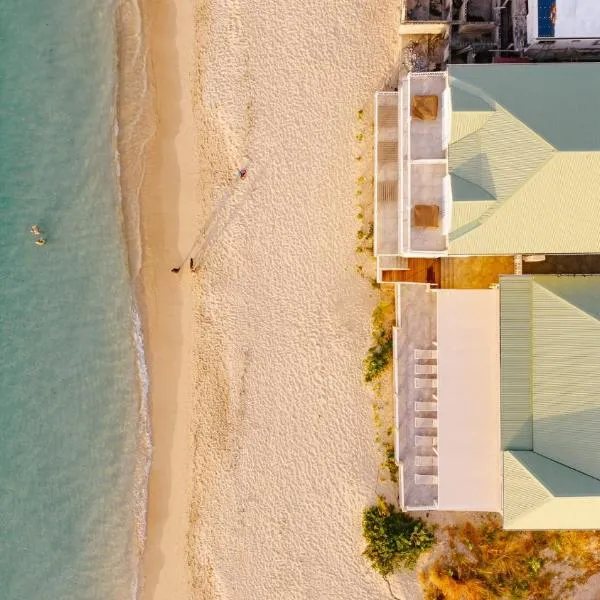 Suite 6 Mogador Residence, 2BR, brand-new, rare & luxury grand case beach, hotel in Grand Case