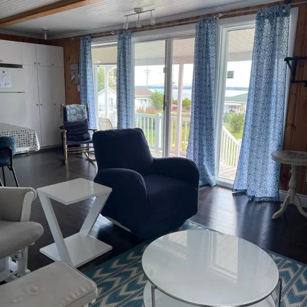 Chalets Plage St-Jean 2, hotel in Saint-Jean