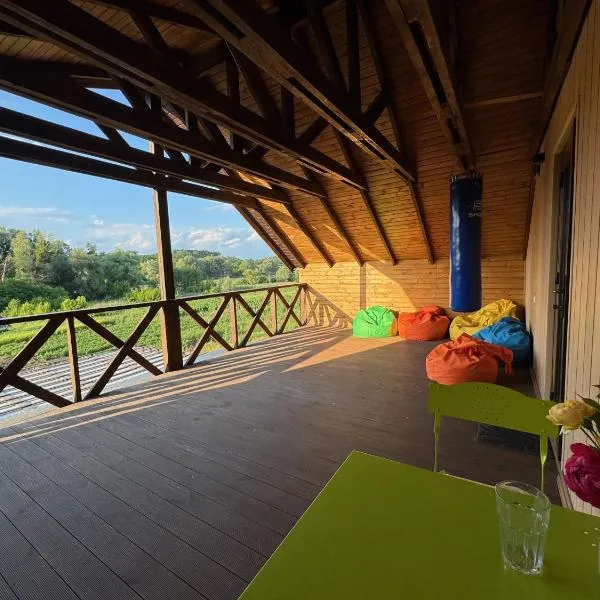 Міні-готель У Гопала, Холодний Яр، فندق في Melʼniki