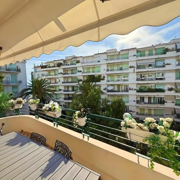 Promenade Chic Apartment Sea & City, hotel in Nice