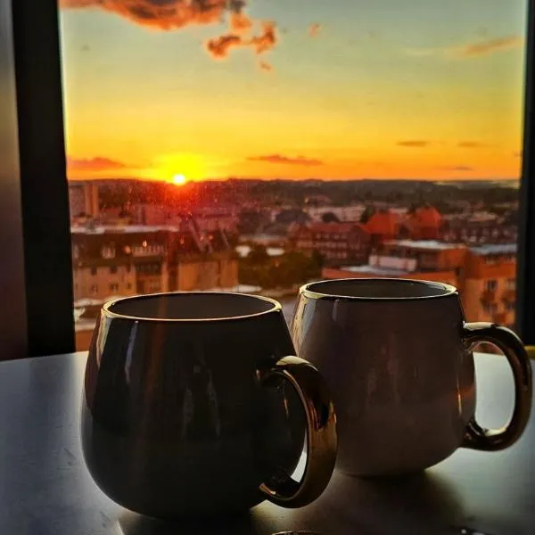 Golden Horizon Hanza Tower - SPA & Sky View, khách sạn ở Szczecin
