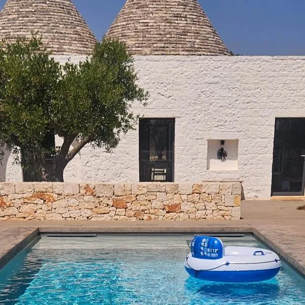 Villa Monika - Luxury Trulli Resort – hotel w mieście Locorotondo