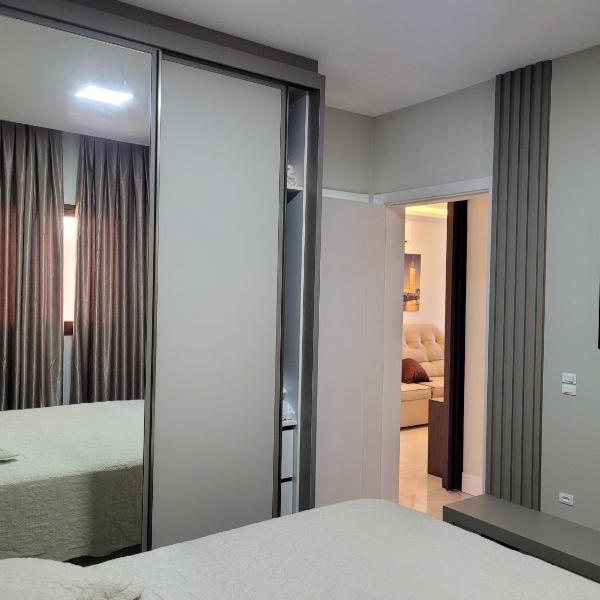 Apartamento 2 suítes, piscina aquecida condomínio, alto padrão, 1 quadra mar, familiar - Foto 5