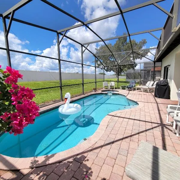 Dream Villa - New 4BR/3BA - 6 Miles From Disney, hotel in Orlando