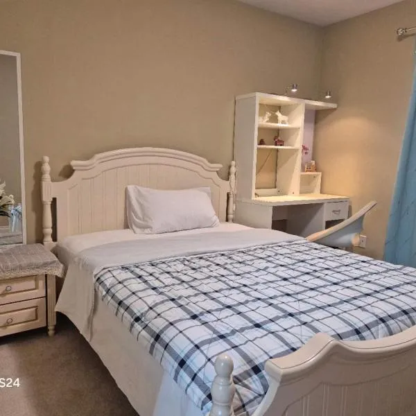 Solo Room-Meadow Ridge Haven, hotel in Maple Ridge