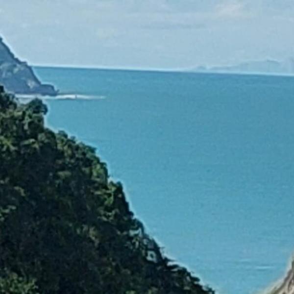 4 bedroom apartment 2 parking spaces Ocean view
