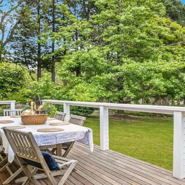 Canary Cottage, hotel in Bowral