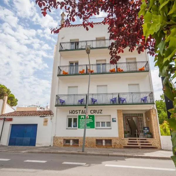 Hostal Cruz, hotel v destinaci Tossa de Mar