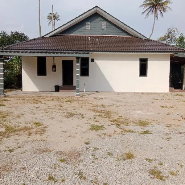 MUSYRIF HOMEstay dekat umt unisza، فندق في كامبونغ غونغ بدك