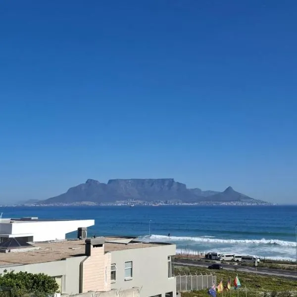 2WhiteWaters Bloubergstrand Homestay, hotel em Bloubergstrand
