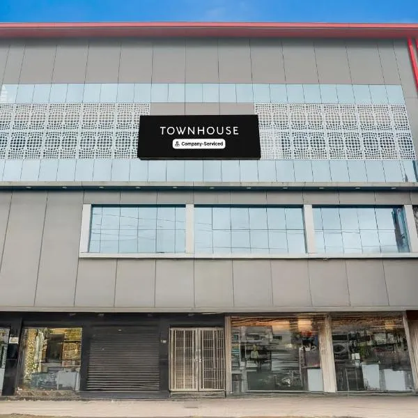 Townhouse ISBT Vijay Nagar Jabalpur, hotel in Jabalpur