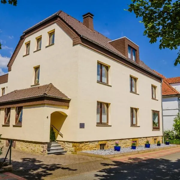 Haus Eyers, hotel v destinaci Bad Driburg