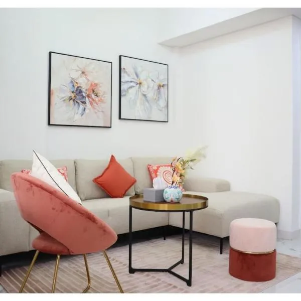 Coral 2BR Duplex - Stylish Stay in Oasis 2 Near Masdar Park & City Centre Masdar, hotel in Abu Dhabi
