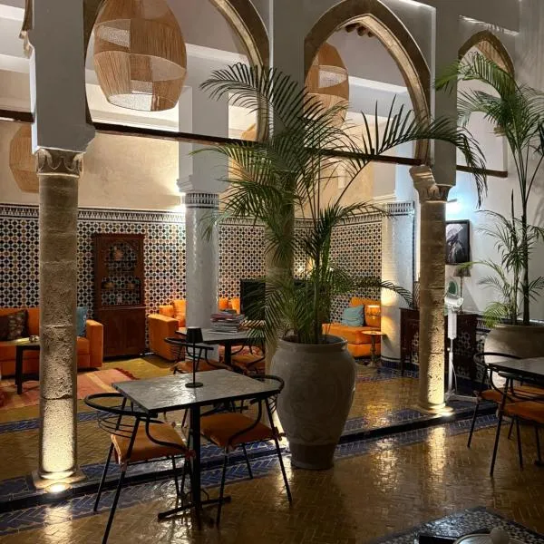 Riad Azula, מלון בסאלה