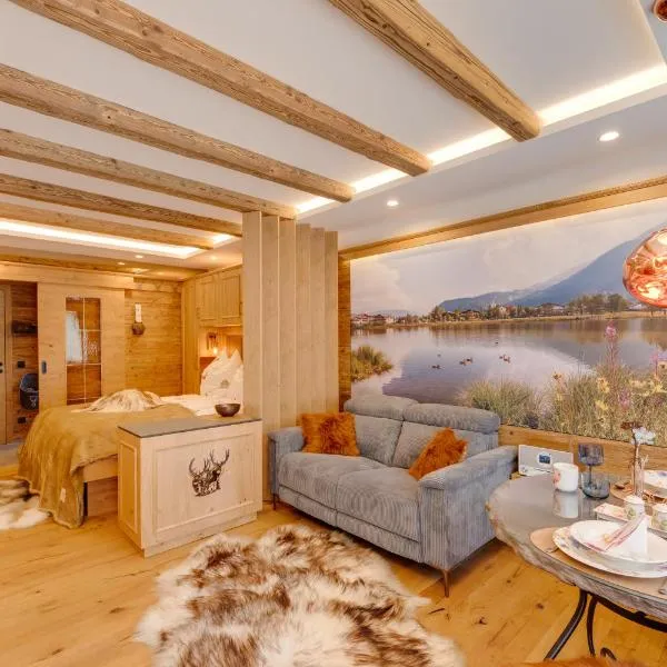Seefeld ALPIN - Rustikales TIROLER CHALET Studio Apartment, hotel u gradu Zefeld (Tirol)