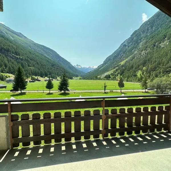 Täsch में, होटल Mountain Majesty Apartment with Stunning Views