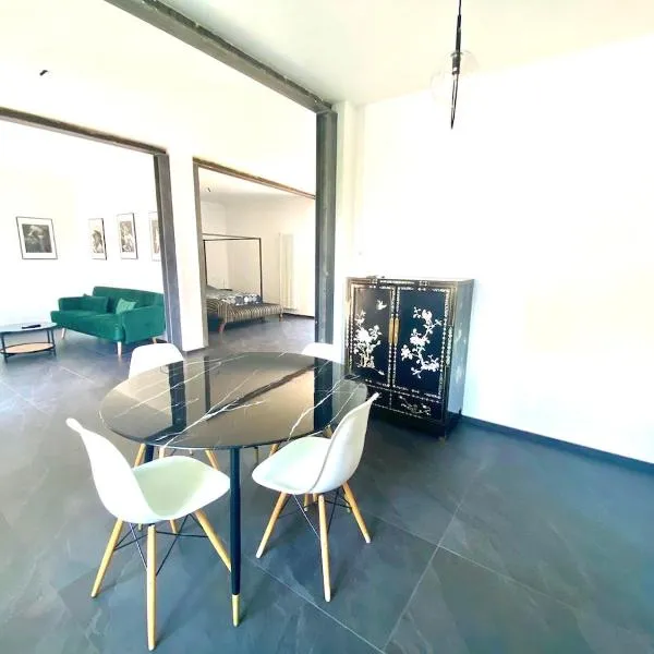 Di Vittorio Open Space，利沃泰拉的飯店