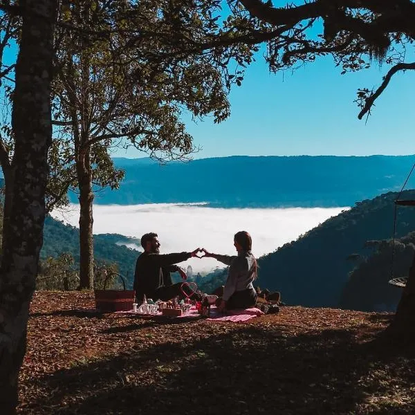 Sítio Mar de Nuvens Chalés Morro da Igreja, Urubici, SC., hotel in Urubici
