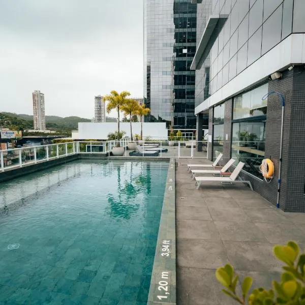 Hilton Garden Inn Praia Brava, hotel in Itajaí