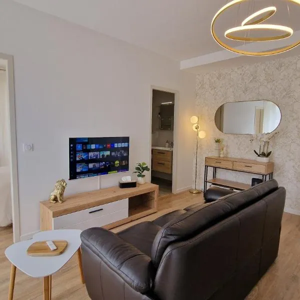 Appartement moderne & cosy - cœur de Libourne Bastide, hotel in Libourne