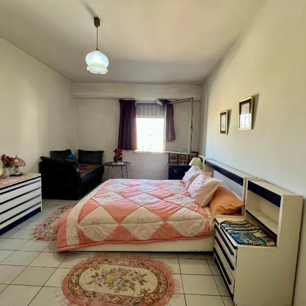 Luxury appartement centre ville Fes - French Touch, hotel in Fès