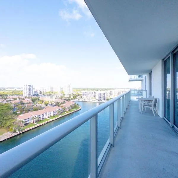 Luxury 3-bedroom with breathtaking view - One free valet parking, hótel í Hollywood