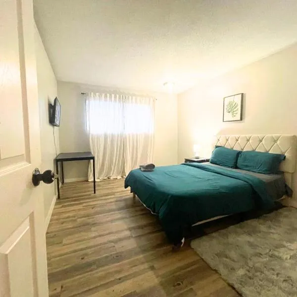 Flowealth Suites - Private Rooms Near West Edmonton Mall, hotel in Edmonton