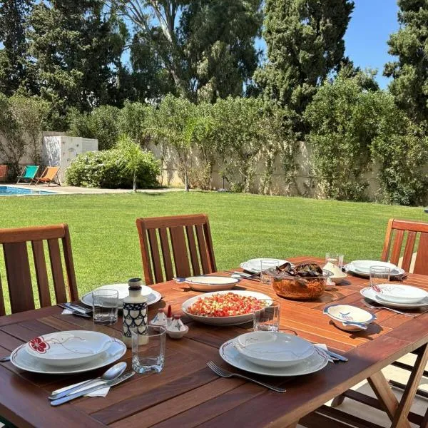 Villa in Hammamet garden pool and beach, hotel in Hammamet