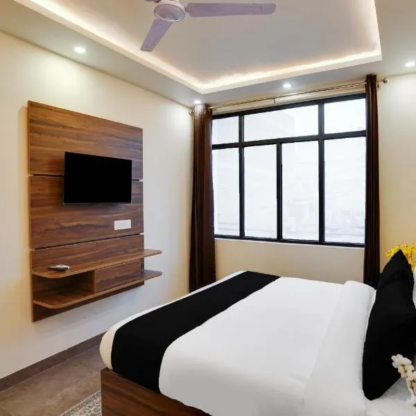 Super Townhouse The Royal Casa, hotel in Ghaziabad