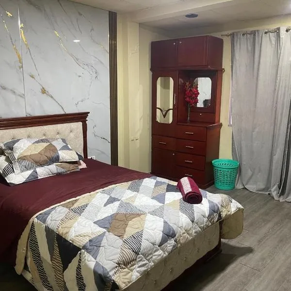 HABITACIÓN DELUXE Central, hotel in Machala