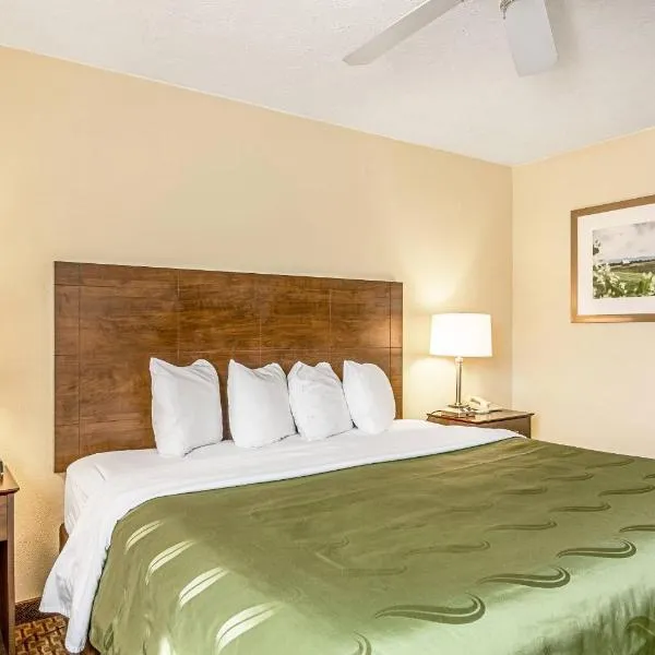 Quality Inn Burkeville Hwy 360 & 460, hôtel à Burkeville