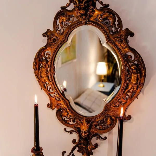 Central Art Boutique Apartment - Free Parking & Self Check-in, hotel en Constanza