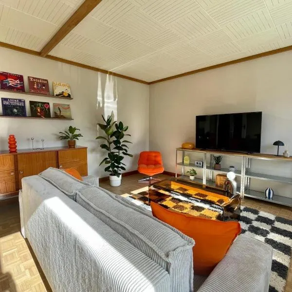 Mid Century - 3 bedrooms - Parking - 6 people، فندق في ديجون