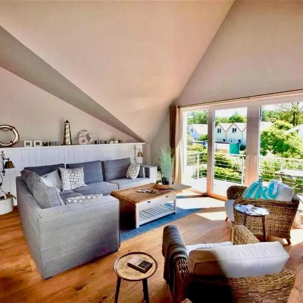 Seesucht-Hohwacht - Grosse Ferienwohnung im Beachhouse-Stil, 2 Balkone, 2 SZ und nur 300m zum Strand，霍瓦赫特的飯店