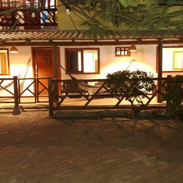 Casa 3 quartos praia do forte poucos metros da praia
