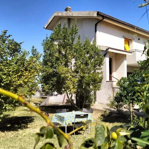 Da Jack Rooms, la tua casa vacanze!, hotel in Penne