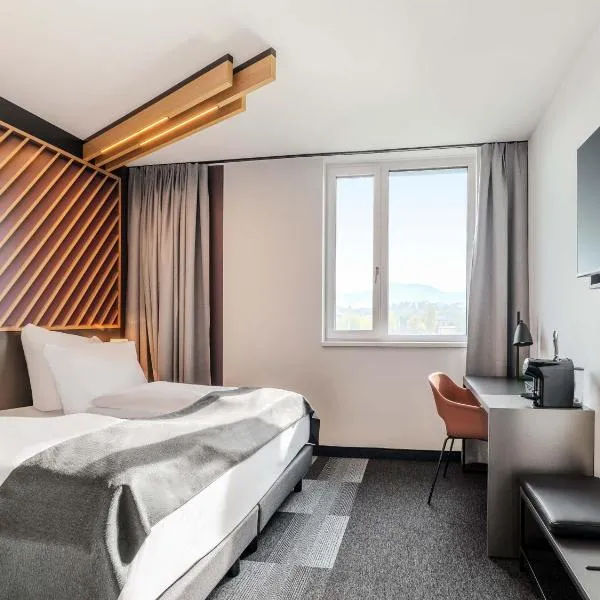 B&B HOTEL Offenburg-Hbf，奧芬堡的飯店