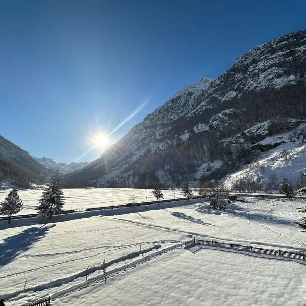 Breathtaking View Apartment near Zermatt with Parking, hotel v mestu Täsch