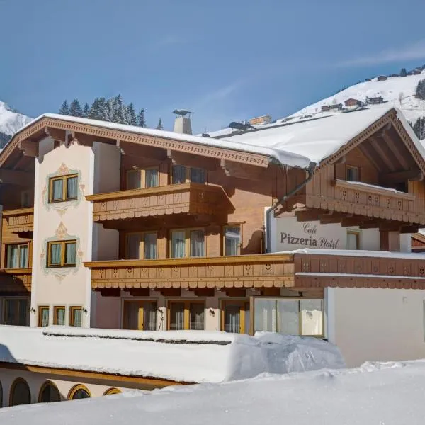 Aparthotel Dorfplatzl Garni Apartments & B&B, hotel u gradu 'Tux'