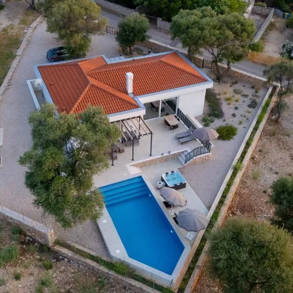 Villa Croatia Heaven, hotel in Lun