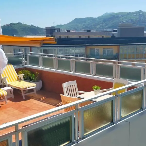 Coqueto ático con espectacular terraza, hotel v destinaci Laredo