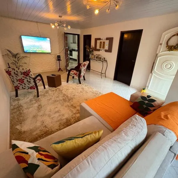 Casa Luz do Sol - Joinville-SC，位于约恩维利的酒店