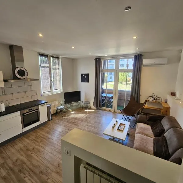 T2 Moderne，位于波城的酒店