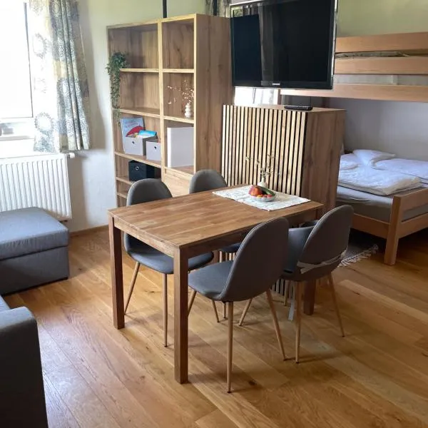 Ferienwohnung Schmied, hotel in Ebersberg