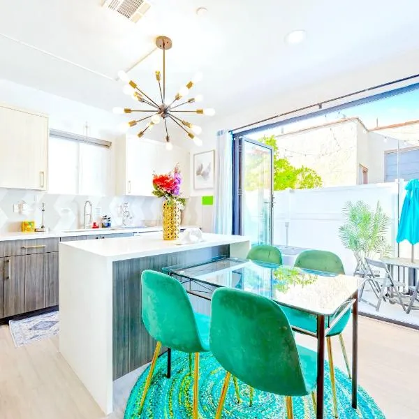 B - 3BR NoHo Retreat 15m to Universal with Patio, Games & Parking - FIFA World Cup SoFi – hotel w mieście North Hollywood
