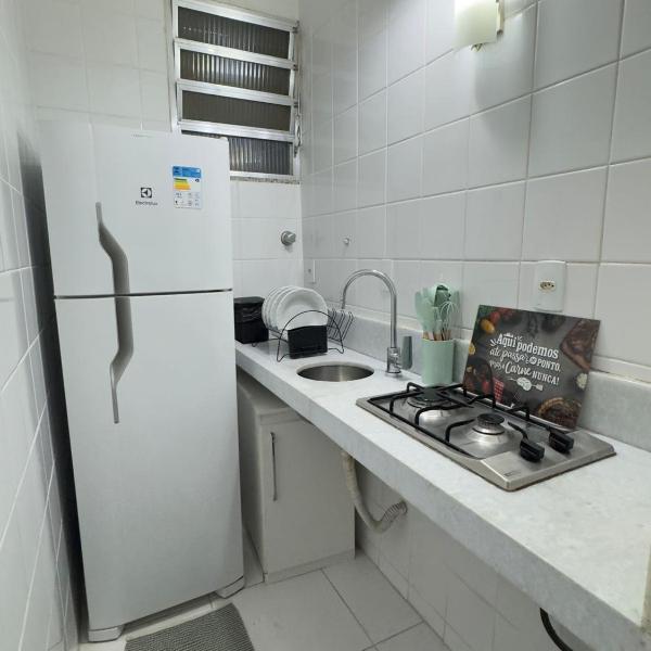 Na Quadra da Praia com 2 Suites - NSC1141-906 - Foto 4