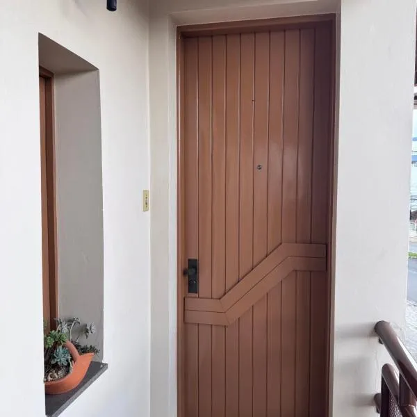Apartamento espaçoso para locação - Bairro Universitário, hotel in Bento Gonçalves