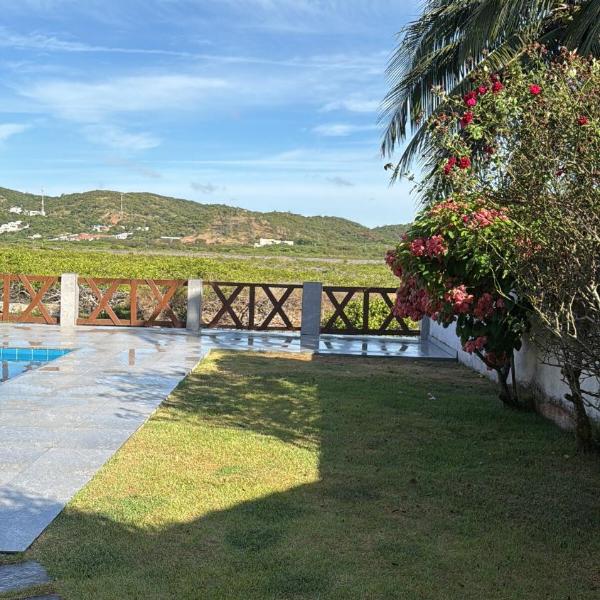 Casa em condomínio tranquilo com piscina e sauna
